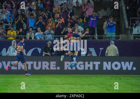 Orlando, Florida, USA, 30. Juli 2024, die Spieler des FC Barcelona feiern das erste Tor des Spiels während der FC-Serie 2024 im Camping World Stadium. (Foto: Marty Jean-Louis/Alamy Live News Stockfoto