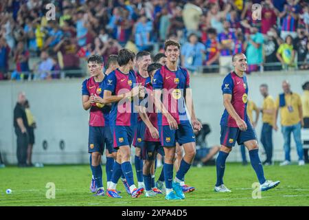 Orlando, Florida, USA, 30. Juli 2024, die Spieler des FC Barcelona feiern den Sieg während der FC-Serie 2024 im Camping World Stadium. (Foto: Marty Jean-Louis/Alamy Live News Stockfoto