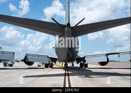 Ein KC-135 Stratotanker-Flugzeug wartet am 3. August 2024 auf der MacDill Air Force Base, Florida. Die Flugzeuge wurden in Erwartung der Tropical S verlegt Stockfoto