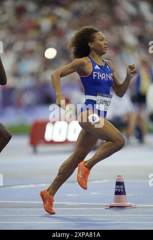 Paris, Frankreich. August 2024. Renelle Lamote (FRA) tritt 800 am 4. August 2024 bei den Olympischen Spielen in Paris 2024 im Stade de France in Saint-Denis an. Foto: Nicolas Gouhier/ABACAPRESS. COM Credit: Abaca Press/Alamy Live News Stockfoto