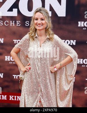 Vanessa Eichholz bei der Deutschlandpremiere von HORIZON im Zoo Palast Berlin. *** Vanessa Eichholz bei der deutschen Premiere von HORIZON im Zoo Palast Berlin Stockfoto