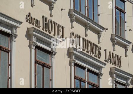 Wien, ehemaliges Hotel Goldenes Lamm, Wiedner Hauptstraße 8 // Wien, ehemaliges Hotel Goldenes Lamm Stockfoto