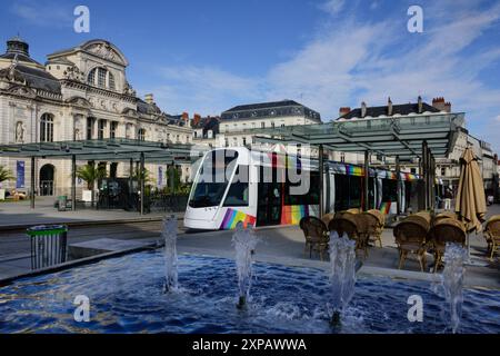 Frankreich, Angers, Straßenbahn Linie C, Place Ralliement // Frankreich, Angers, Straßenbahnlinie C, Place Ralliement Stockfoto