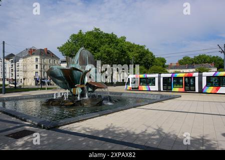 Frankreich, Angers, Straßenbahn Linie A, Place Mitterand // Frankreich, Angers, Straßenbahnlinie A, Place Mitterand Stockfoto