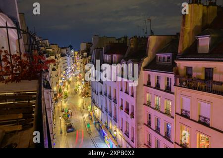 Paris, Blick in die Rue St Denis bei Nacht // Paris, Rue St Denis bei Nacht Stockfoto