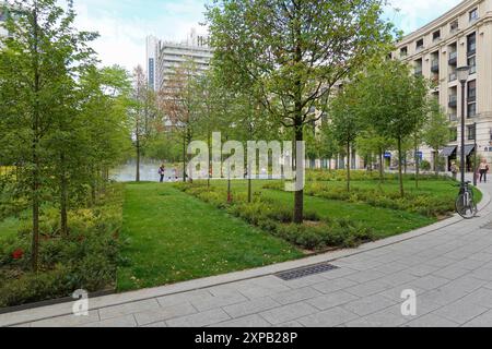 Paris, Place de Catalogne, Mikrowald, Stadtwald // Paris, Place de Catalogne, Winziger Wald Stockfoto