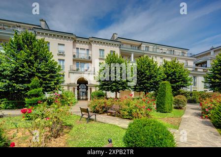 Marne-la-Vallée, Chessy, Nouveau Art déco // Marne-la-Vallée, Chessy, moderne Art déco-Architektur Stockfoto