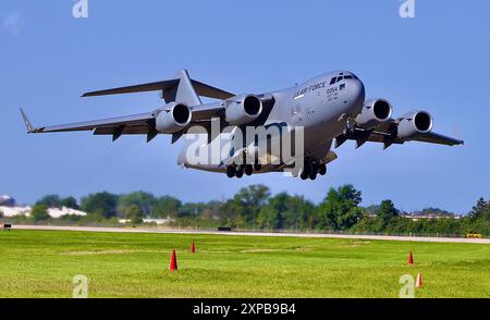 Boeing C17 startet von EAA Oshkosh, 2024 Stockfoto