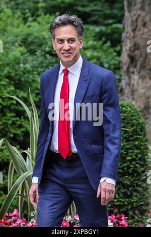 Ed Miliband, Staatssekretär für Energiesicherheit und Net Zero in der Starmer Labour Party-Regierung, Downing Street, London, Großbritannien Stockfoto