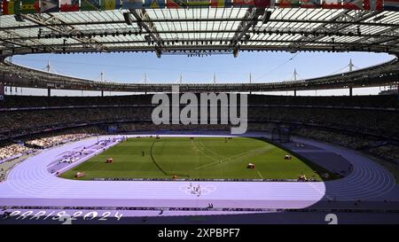 Saint Denis, Frankreich. August 2024. Olympische Spiele, Paris 2024, Leichtathletik, Stade de France, 200 m, Frauen, Hope Heat, die Athleten in Aktion. Quelle: Sven Hoppe/dpa/Alamy Live News Stockfoto