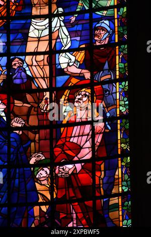 L'église Saint-Géry EST une église édifiée de 1648 à 1745, située dans la ville de Cambrai dans le département du Nord. Elle fait l’objet d’un classe Stockfoto