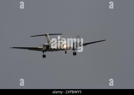 Japan. 31. Juli 2024. Ein Flugzeug der United States Navy (USN) Hawker Beechcraft UC12F Huron, das in der Nähe der NAF Atsugi flog. (Foto: Damon Coulter/SOPA Images/SIPA USA) Credit: SIPA USA/Alamy Live News Stockfoto