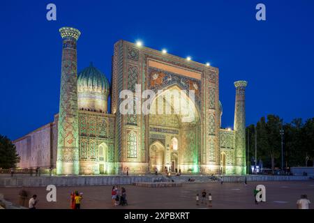 Sher-Dor Madrasa, Registan, Samarkand, Usbekistan Stockfoto