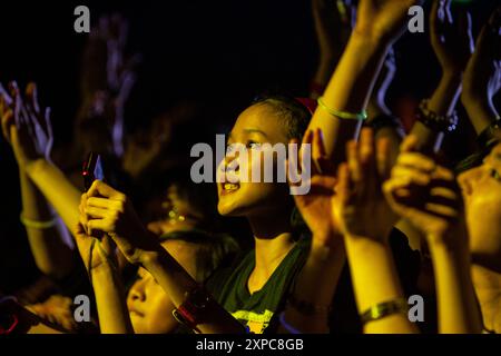 Asiatische Popfans bei Mika-Konzerten. Stockfoto