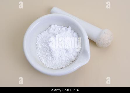 Magnesiumoxid MgO oder Magnesiumpulver. Stockfoto