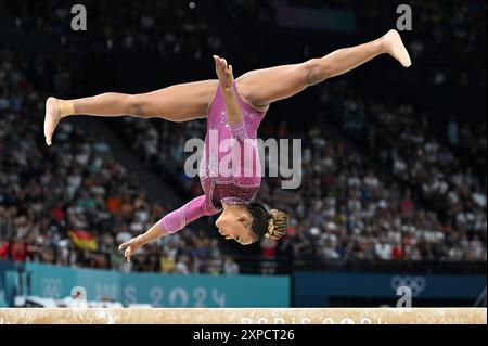 Paris, Fra. August 2024. Rebeca Andrade aus Brasilien tritt am 5. August 2024 bei den Olympischen Sommerspielen 2024 in Paris in der Bercy Arena in Paris an. (Foto: Anthony Behar/SIPA USA) Credit: SIPA USA/Alamy Live News Stockfoto