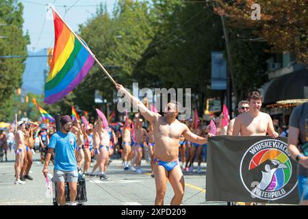 Vancouver, Bc, Kanada. August 2024. Vancouver Pride Parade 2024 am Concord Pacific Place. Die größte Pride Parade in Westkanada und eine der größten in Nordamerika mit rund 150 Einsendungen. (Kreditbild: © Mazyar Asadi/Pacific Press via ZUMA Press Wire) NUR REDAKTIONELLE VERWENDUNG! Nicht für kommerzielle ZWECKE! Stockfoto