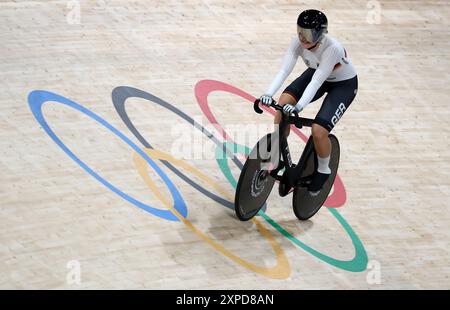 Montigny Le Bretonneux, Frankreich. August 2024. Olympische Spiele, Paris 2024, Radfahren, Rennstrecke, Teamsprint, Frauen, Lea Sophie Friedrich in Aktion. Quelle: Jan Woitas/dpa/Alamy Live News Stockfoto