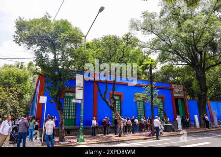 Frida Kahlo Museum in Coyoacán, einem der wichtigsten Touristenzentren von Mexiko City. (Foto: Luis Gutierrez Norte) Museo Frida Khalo Coyoacán pueblo, Centro Turísticos más importantes de la Ciudad de México.​ ​ ​ (Foto: Luis Gutierrez Norte) Stockfoto