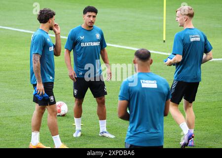 Salzburg, Österreich. August 2024. SALZBURG, 05-08-2024, Fußball UEFA Champions League, Qualifikation, Red Bull Salzburg gegen den FC Twente. Pers-Konferenz und -Schulung. Sayf Ltaief (Twente) Credit: Pro Shots/Alamy Live News Stockfoto