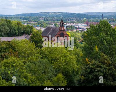 St Marys R C Kirche und Grünflächen in Stockoport - Greater Manchester Stockfoto