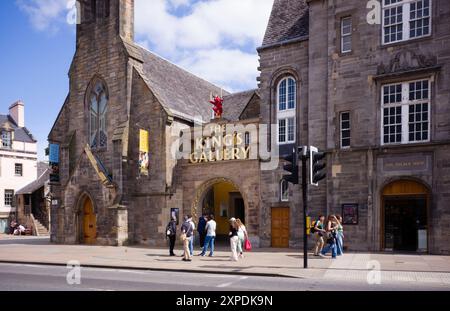 Die King's Gallery gegenüber dem neuen schottischen Parlamentsgebäude in Edinburgh Stockfoto