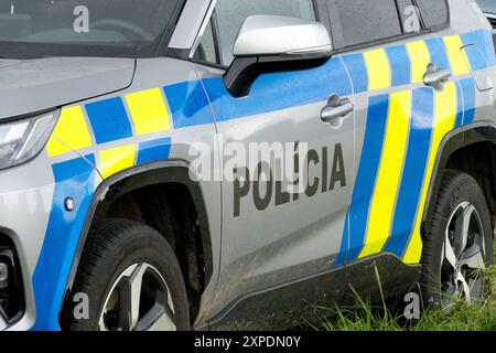 Neues Kennzeichen des slowakischen Polizeiautos unter dem neuen Namen Slovakia Police Car Europe Stockfoto