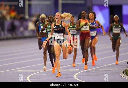 5. August 2024: Keely Hodgkinson (Großbritannien) gewinnt Gold beim 800-m-Finale der Frauen am 10. Tag der Olympischen Spiele in Stade de France, Paris. Ulrik Pedersen/CSM. Quelle: Cal Sport Media/Alamy Live News Stockfoto