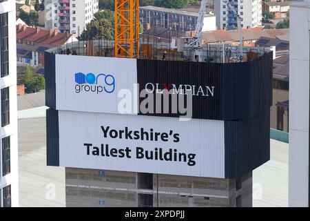 Ein Blick auf das Cirrus Point Gebäude, das derzeit im Bau im Stadtzentrum von Leeds ist und für kurze Zeit das höchste Gebäude in Yorkshire sein wird. Stockfoto