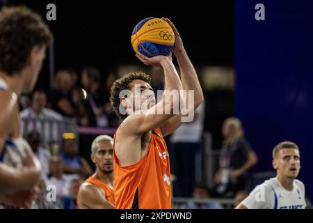 Paris, Frankreich. August 2024. PARIS - Jan Driessen im 3x3-Basketballfinale zwischen den Niederlanden und Frankreich auf dem Place de la Concorde während der Olympischen Spiele. ANP REMKO DE WAAL Credit: ANP/Alamy Live News Stockfoto