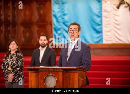 Guatemala-Stadt, Guatemala-Stadt, Guatemala. August 2024. Der Präsident Guatemalas, BERNARDO AREVALO, sprach sich zu einem Audio-Zirkulation in den sozialen Medien aus, in dem ein Gespräch mit dem ehemaligen Kommunikationsminister JAZMIN DE LA VEGA gezeigt wird, der im Mai letzten Jahres entlassen wurde, weil er sich nicht an ihr erteilte Anweisungen gehalten hatte. (Kreditbild: © Fernando Chuy/ZUMA Press Wire) NUR REDAKTIONELLE VERWENDUNG! Nicht für kommerzielle ZWECKE! Quelle: ZUMA Press, Inc./Alamy Live News Stockfoto