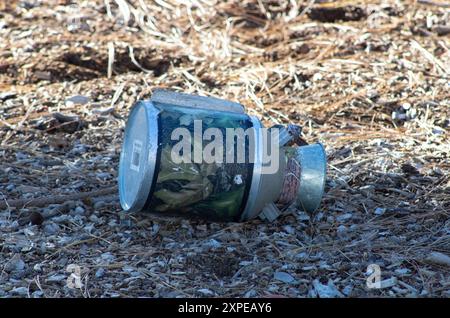 Tarnkantine zur Hydration Stockfoto