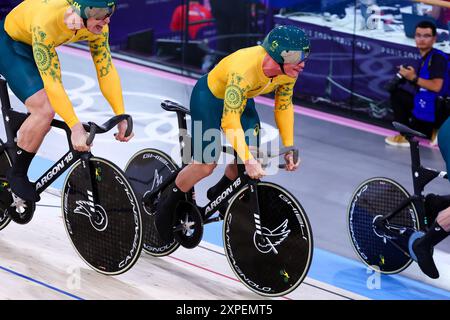 Paris, Frankreich, 5. August 2024. Team Australia während der Rennstrecke Männer Team Sprints Qualifying Heats bei den Olympischen Spielen 2024 in Paris am 5. August 2024 im Nationalen Velodrome in Paris, Frankreich. Quelle: Pete Dovgan/Speed Media/Alamy Live News Stockfoto