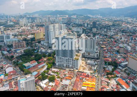 Blick von „The Top“ auf dem Komtar Tower in George Town, Penang, Malaysia mit Blick auf Penang. Stockfoto