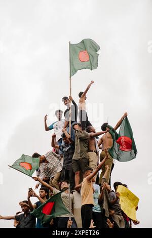 Bangladesch feiern den Freiheitstag ihres neuen Bangladeschs, Chittagong/Bangladesch, am 5. August 2024 Stockfoto