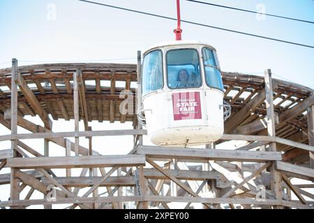 Puyallup, Washington, Vereinigte Staaten - 13. September 2021: Blick auf Skyride-Gondeln auf der Washington State Fair. Stockfoto