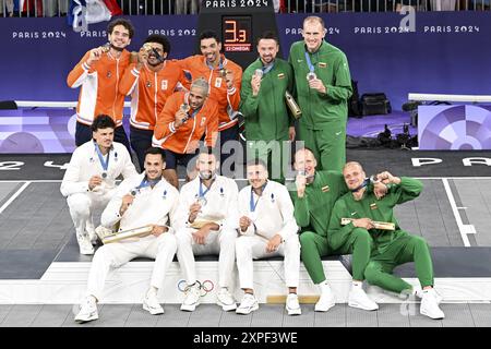 Paris, Frankreich. August 2024. Lucas Dussoulier, Timothe Vergiat, Jules Rambaut, Franck Seguela aus Frankreich Silbermedaille, Jan Driessen, DiMeo Van der Horst, Arvin Slagter, würdige de Jong aus den Niederlanden Goldmedaille, Sarunas Vingelis, Gintautas Matulis, Aurelijus Pukelis, Evaldas Dziaugys aus Litauen Bronzemedaille, 3x3 Basketball, Männer während der Olympischen Spiele Paris 2024 am 5. August 2024 in La Concorde in Paris, Frankreich - Foto Michael Baucher/Panorama/DPPI Media Credit: DPPI Media/Alamy Live News Stockfoto
