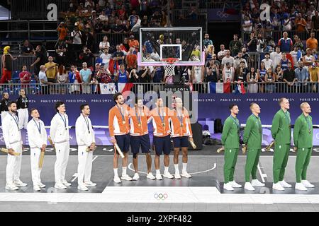 Lucas Dussoulier, Timothe Vergiat, Jules Rambaut, Franck Seguela aus Frankreich Silbermedaille, Jan Driessen, DiMeo Van der Horst, Arvin Slagter, würdige de Jong aus den Niederlanden Goldmedaille, Sarunas Vingelis, Gintautas Matulis, Aurelijus Pukelis, Evaldas Dziaugys aus Litauen Bronzemedaille, 3x3 Basketball, Männer's während der Olympischen Spiele 2024 in Paris am 5. August 2024 in La Concorde in Paris, Frankreich Stockfoto