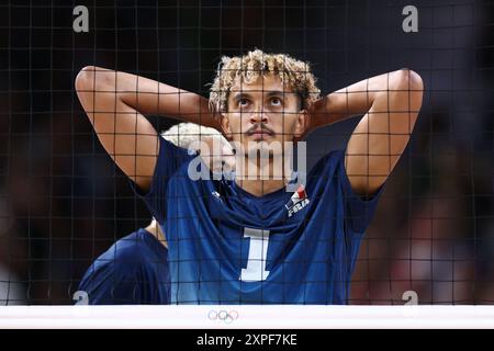 Paris, Frankreich. August 2024. Julien Mattia/Le Pictorium - Volleyball- Viertelfinale Frankreich/Deutschland - Paris 2024 - 05/08/2024 - France/Ile-de-France (Region)/Paris - Barthelemy Chinenyze (FRA) während des Volleyball-/Herrenviertelfinals zwischen Frankreich und Deutschland bei den Olympischen Spielen in Paris, in der Arena Paris Sud, 5. August 2024. Quelle: LE PICTORIUM/Alamy Live News Stockfoto