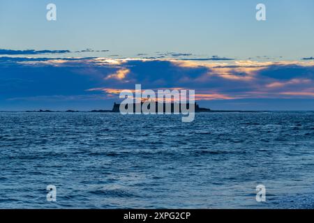 Blick auf Praia de Moledo und Festung Insua in Caminha, Portugal Stockfoto