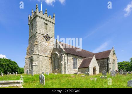 Isle of Wight UK All Saints Godshill - Godshill Village All Saints Church Hill Godshill Isle of Wight England Großbritannien GB Europa Stockfoto