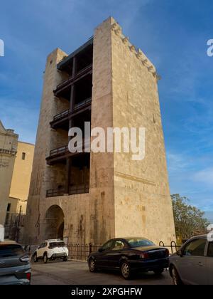 Torre dell Elefante, was Turm des Elefanten bedeutet, in Cagliari, Sardinien Stockfoto