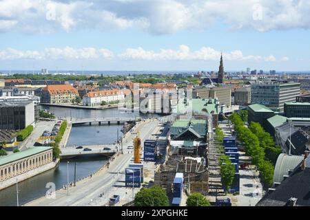 Panoramablick vom Christiansborg Tower, dem heutigen parlament auf der Insel Slotsholmen in Kopenhagen, Dänemark, Skandinavien Stockfoto