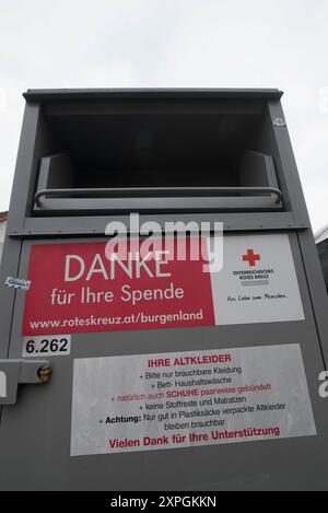 Recycling Abfallvermeidung durch Trennung und Abfallbehandlung Recycling Abfallvermeidung durch Trennung Stockfoto