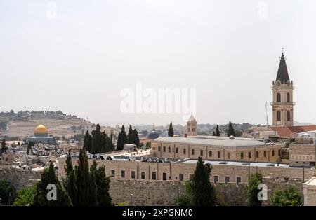 Jerusalem, franziskanisches Salvator-Kloster, im Hintergrund der Felsendom Stockfoto