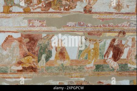 St-Savin-sur-Gartempe, ehemalige Abteikirche, Tonnengewölbe im Langhaus mit den romanischen Fresken Stockfoto