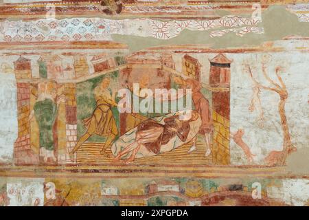 St-Savin-sur-Gartempe, ehemalige Abteikirche, Tonnengewölbe im Langhaus mit den romanischen Fresken Stockfoto