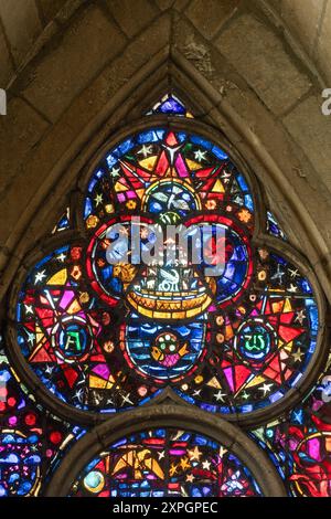 Reims, Kathedrale Notre-Dame, Südliches Seitenschiff, Westfenster von 1959 Stockfoto