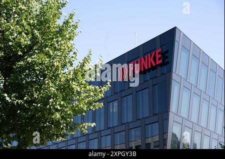 Aussenansicht der Funke Medien Gruppe, Funke Mediengruppe, Verlagshaus, WAZ, der Westen, NRZ, neue Ruhr Zeitung, Zeitungverlag, Jounalismus, Essen, 06.08.2024. *** Außenansicht der Funke Medien Gruppe, Funke Media Group, Verlag, WAZ, der Westen, NRZ, neue Ruhr Zeitung, Zeitungsverlag, Journalismus, Essen, 06 08 2024 Stockfoto