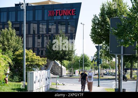 Aussenansicht der Funke Medien Gruppe, Funke Mediengruppe, Verlagshaus, WAZ, der Westen, NRZ, neue Ruhr Zeitung, Zeitungverlag, Jounalismus, Essen, 06.08.2024. *** Außenansicht der Funke Medien Gruppe, Funke Media Group, Verlag, WAZ, der Westen, NRZ, neue Ruhr Zeitung, Zeitungsverlag, Journalismus, Essen, 06 08 2024 Stockfoto